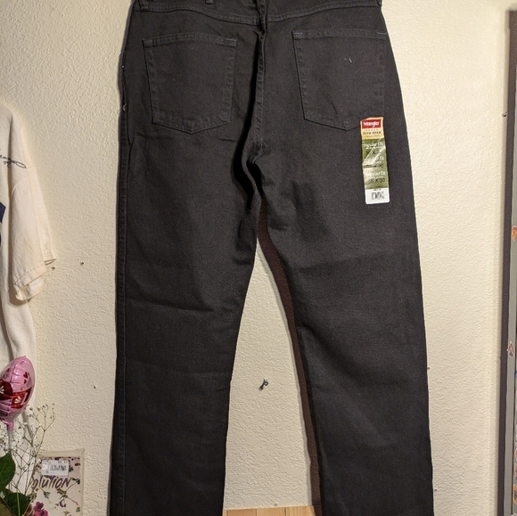 Wrangler Men's regular fit Jeans - Black new size 36x30 - Picture 7 of 16